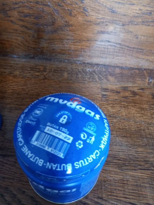 Miniarzator plus butelie. Camping, acasa, masina. Nou!