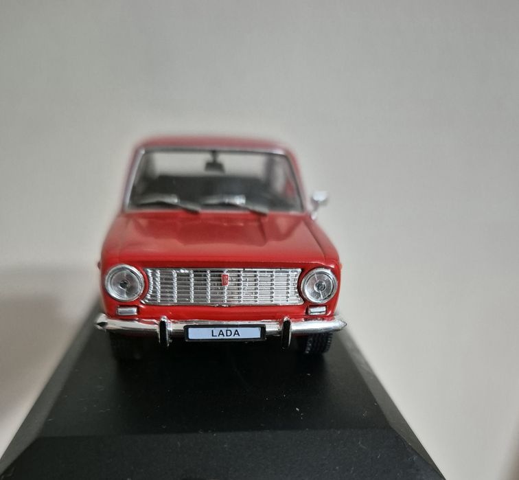 Колекционерска кола Лада 2101! Състояние ново!