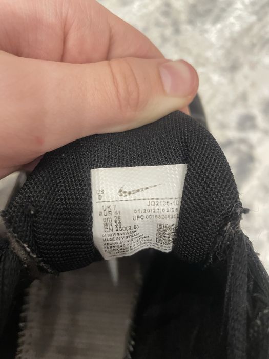 Продам кроссовки найк тн