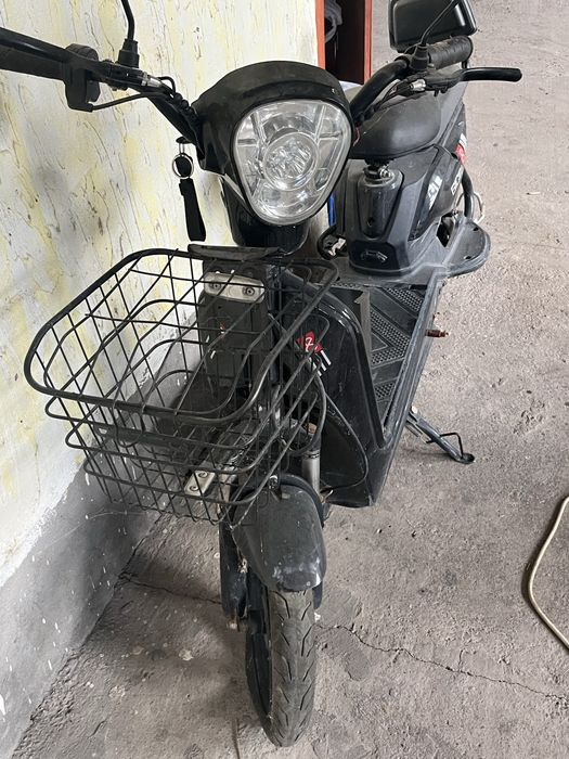 Ск 8 300ват все норм минус акум зарядиьь надо