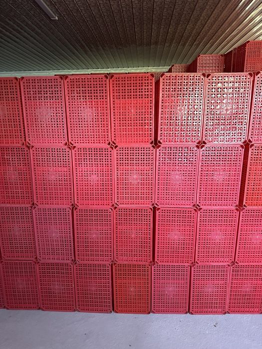 Мева ва сабзавод учун яшиклар сотилади