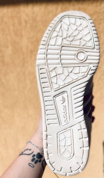 Adidas дамски маратонки 38.5 нови с кутия