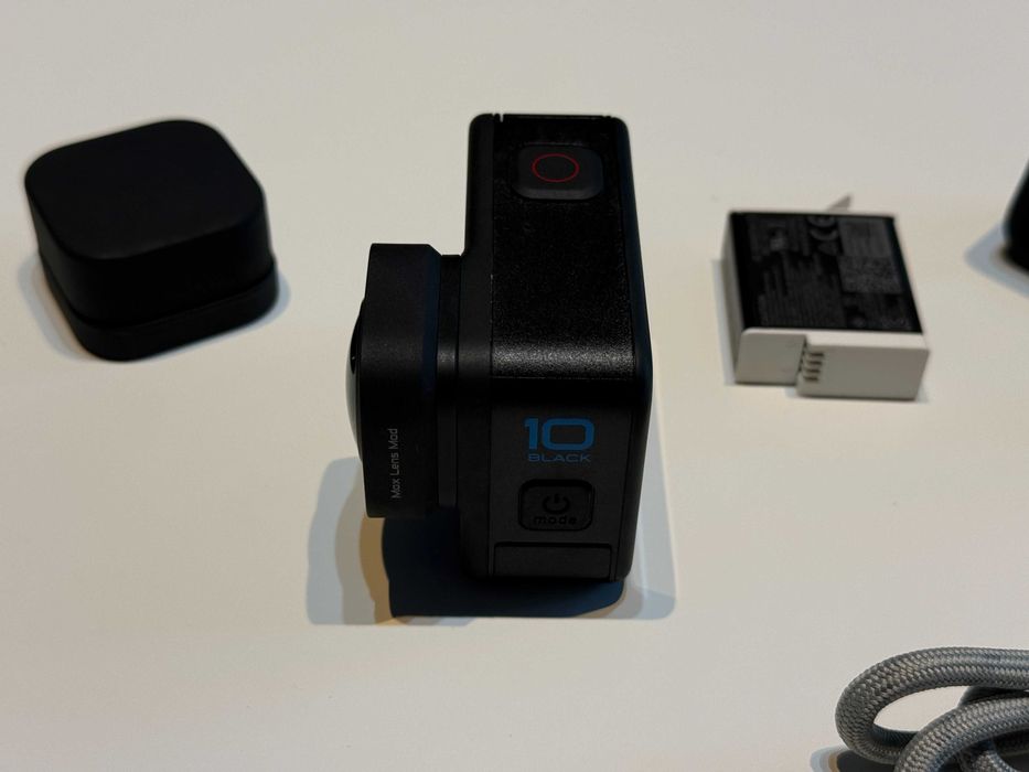 Camera video sport GoPro Hero 10, 2 baterii, Max Lens Mod, husa protectie, sdcard 32GB