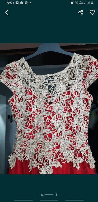 Vand rochie dantela foarte calitativa!