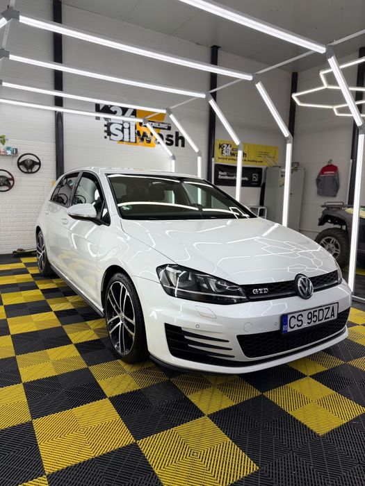 VOLKSWAGEN Golf 2017 — imagine 2