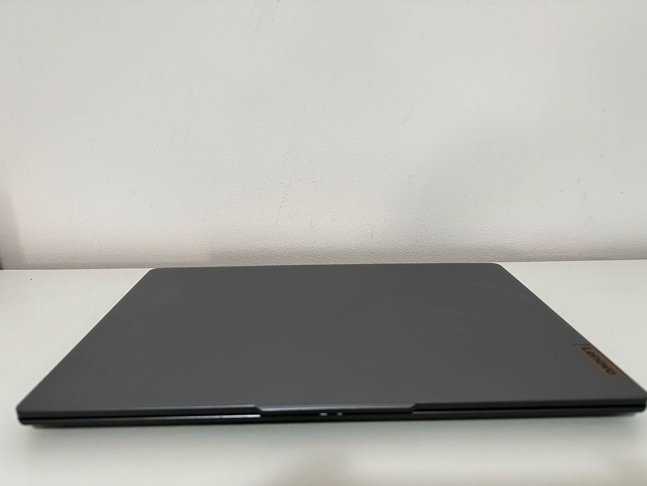 Lenovo Ideapad Slim 3 15ABR8 - Aproape NOU - 18 luni Garantie