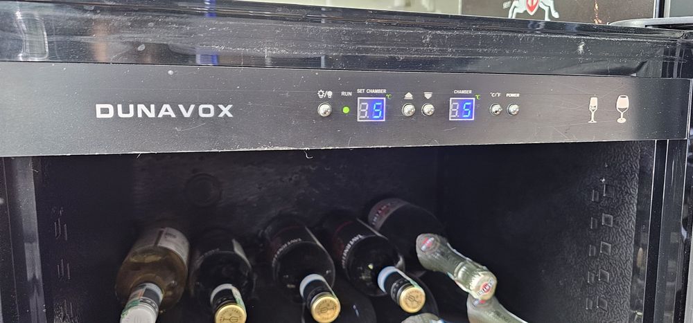 Винный шкаф холодильник