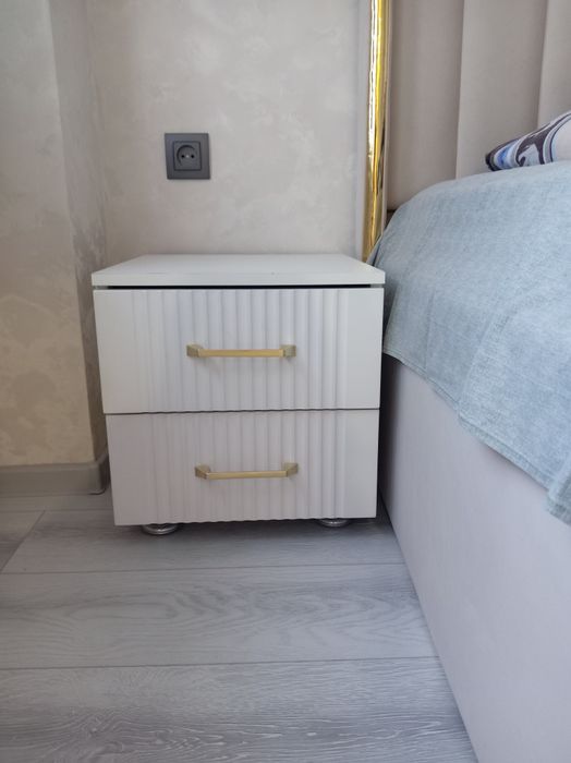 Продам прикроватные тумбочки.