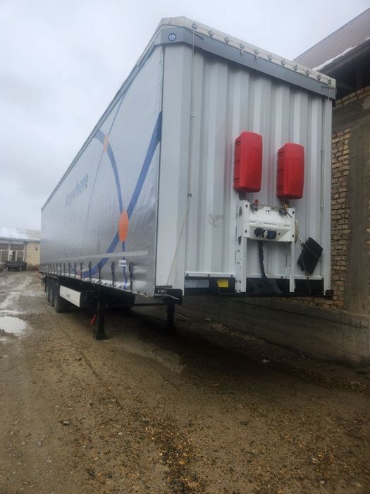 Кроне прицеп свежий прегон