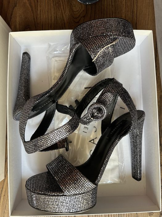 Дамски обувки CASADEI