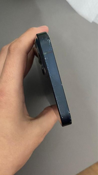 Айфон 13 в идеальном состояние