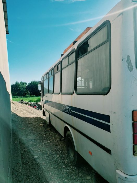 avtobus sotiladi yili 2011