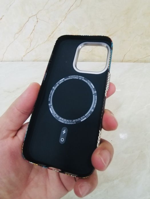 Iphone 15 pro magsafe