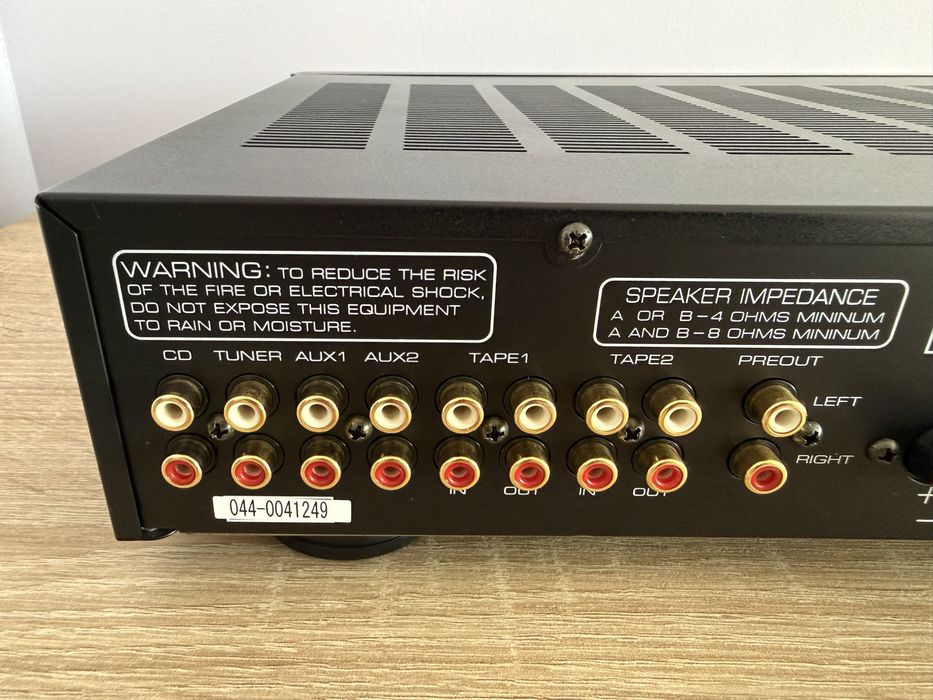 Rotel RA-972 Intergated Amplifier
