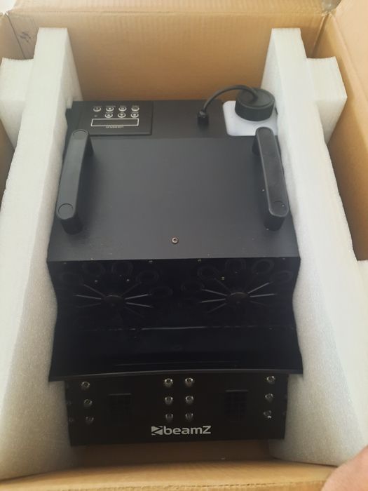 Masina baloane cu fum Beamz Sb 2000led