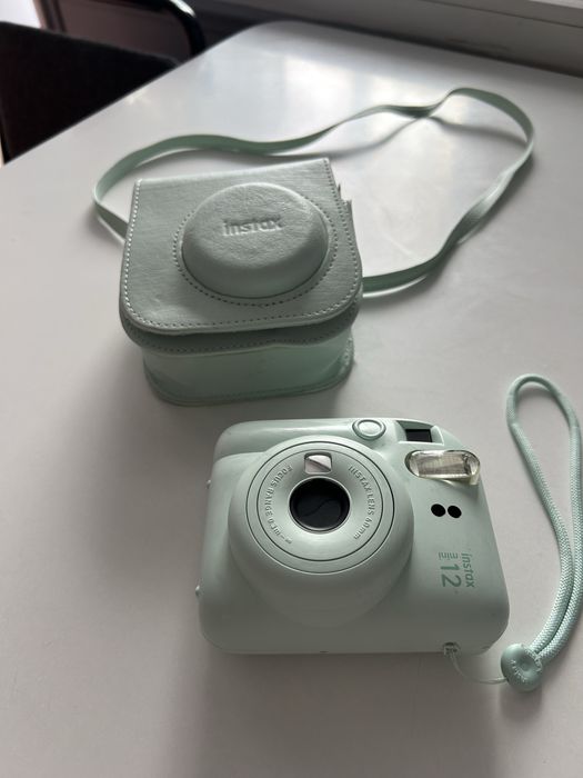 Fujifilm Instax Mini 12 — 40 000 ₸