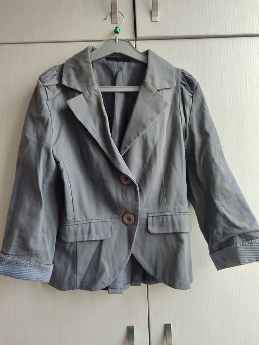 Намалена цена Дамски сака , яке и шлифер