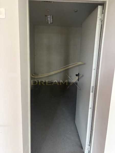 Дава се под наем офис в Кършияка! 71808537