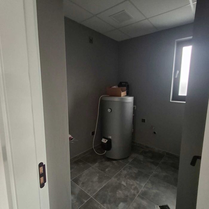 БЕЗ КОМИСИОНА 169 М² С АКТ 16, До Ключ, Дневна с 3 спални