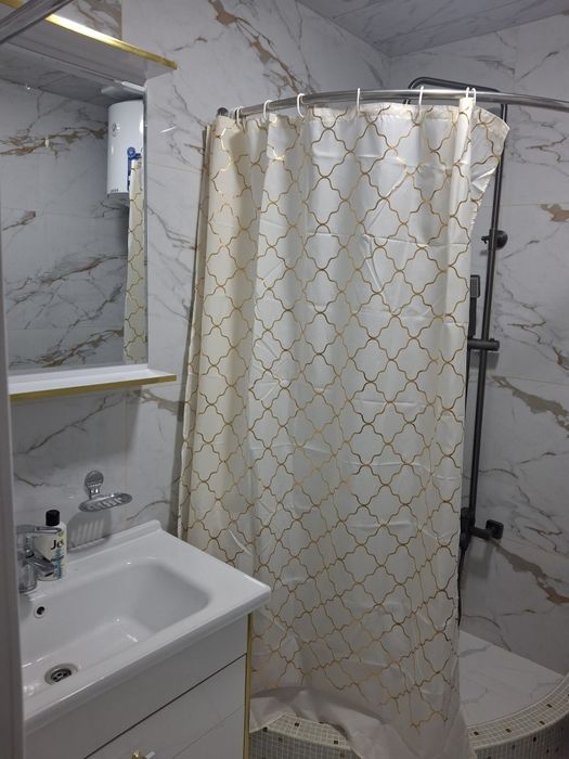 Сдаётся квартира на Крытом 80 кв