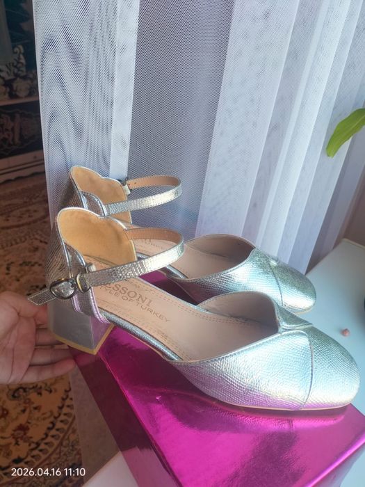 Продам туфли почти новый