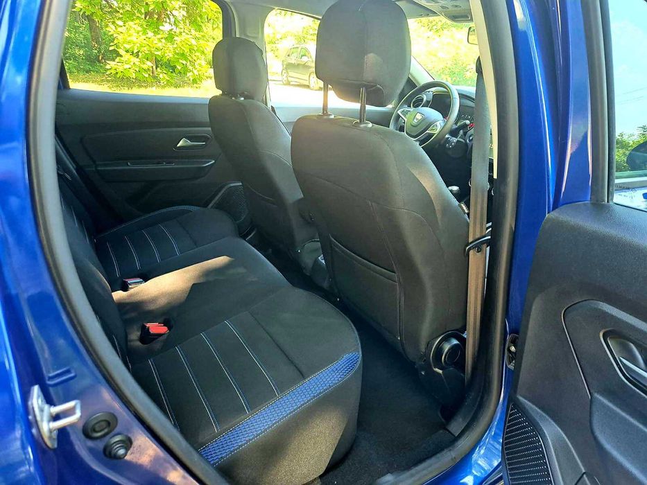 Dacia Duster 1.5dci ,camere 360 grade, key-less