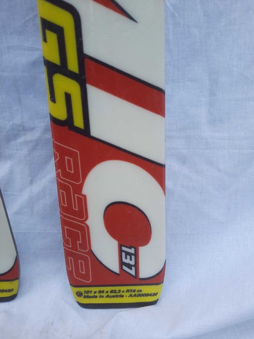 Карвинг детски ски  Atomic Race GS  137см