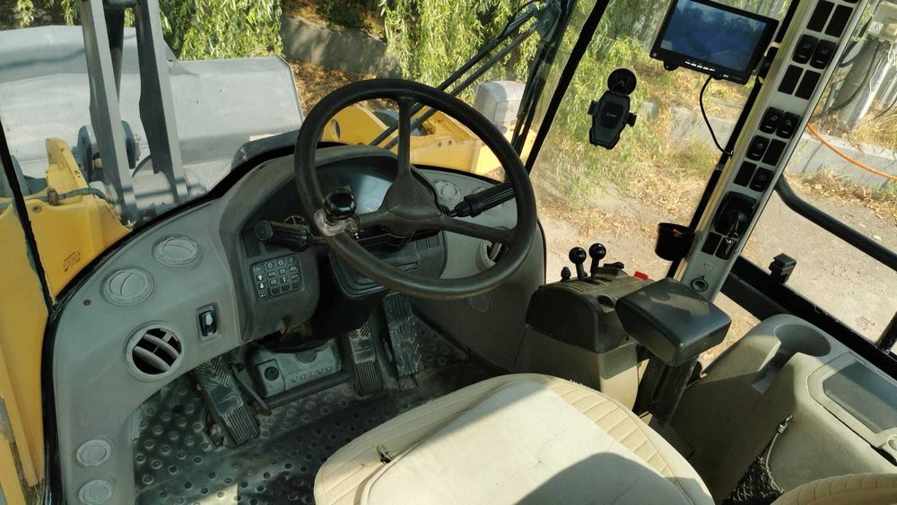 Incarcator frontal VOLVO L90F