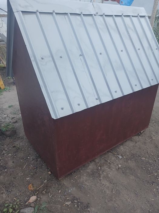 Cușcă câine de talie mare.