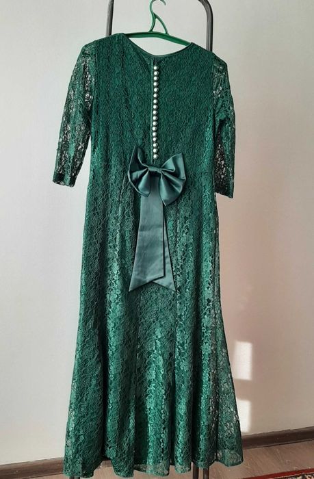 Платье нарядное 48 размер