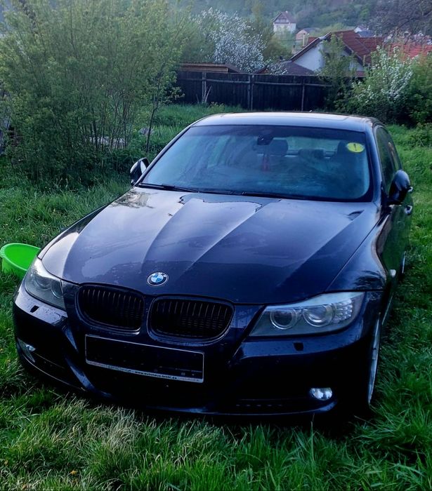 BMW seria3 320i 2L benzin an 2011 masina treilun  amdus  din  germania  Scinb  sau  da  vanzare 0746429070