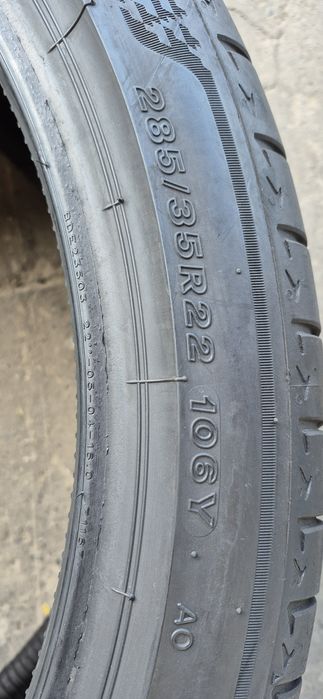 2 anvelope vara Bridgestone 285/35/22,dot 2022.Pretul este pe bucata.