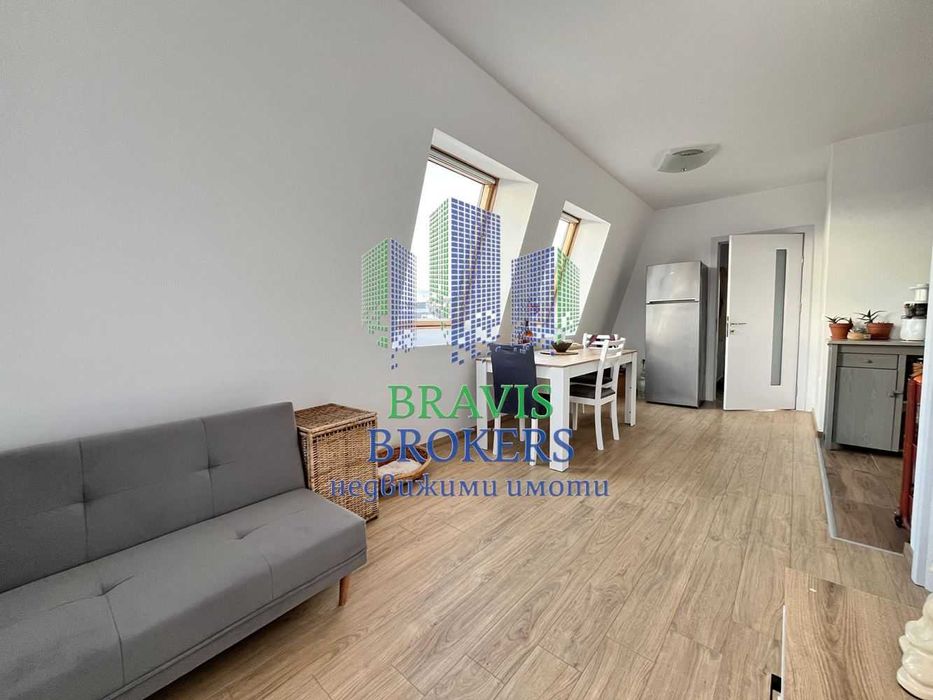 Продава се Тристаен апартамент в Варна, Левски - 78 кв.м за 2052 €/кв.м - Снимка #2