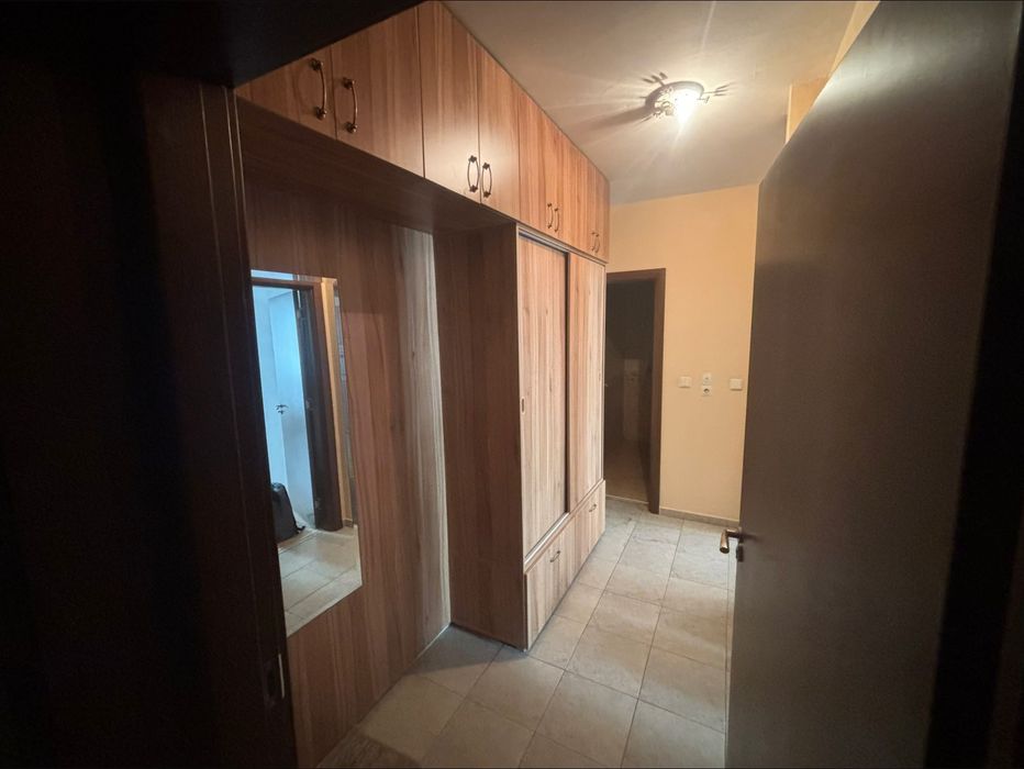 Двустаен апартамент кв. Възраждане 1