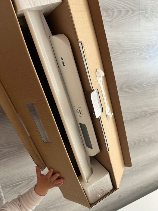 Бебшка везна Alecto