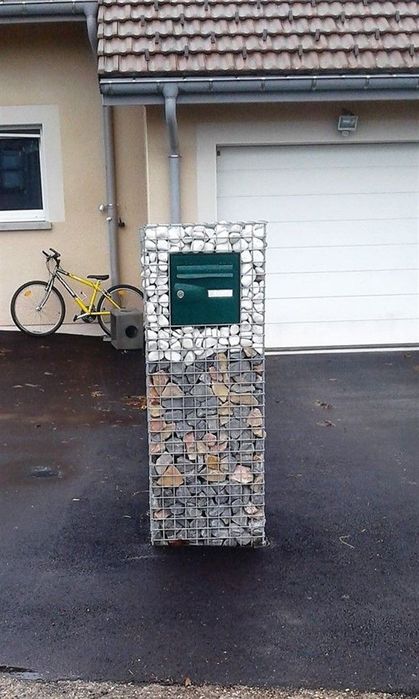 Почтовый ящик из камен