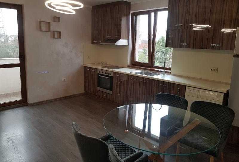 Дава се под наем Тристаен апартамент в София, Иван Вазов - 85 кв.м за 525 € - Снимка #1