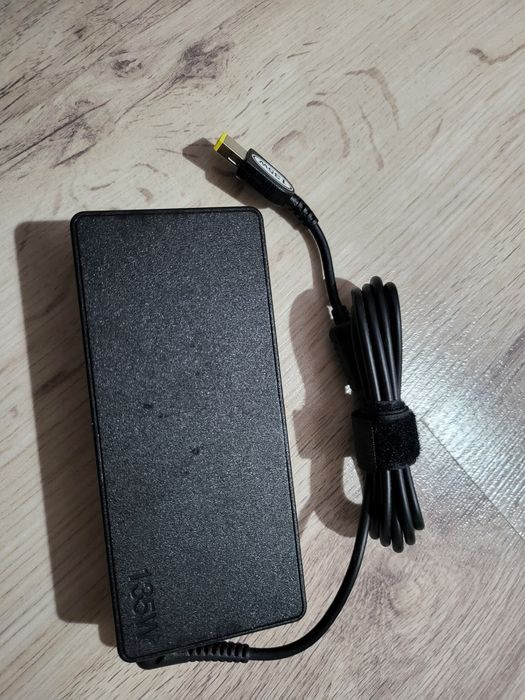 Incarcator Lenovo 135w 20v 6.75 amperi mufa patrata