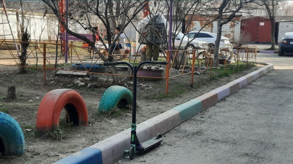 Трюковой  самокат