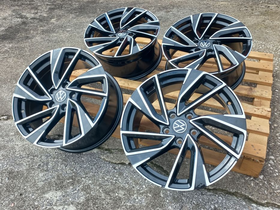 19" 5x112 Vw Gti Golf Passat Tiguan 8j et45 57.1 Seat Škoda Polish  Black