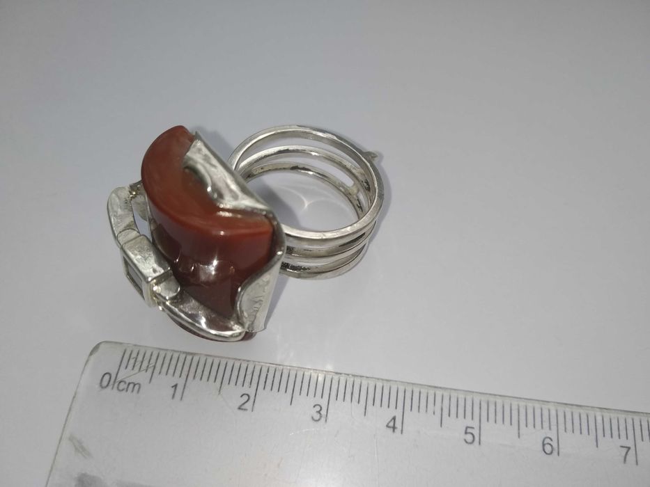 Эксклюзивное серебряное кольцо с камнем СЕРДОЛИК