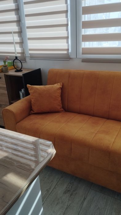 Продавам диван тройка масив и единично легло с качествен матрак,