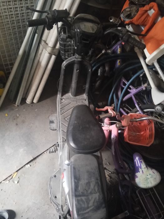 Скутер электрическии