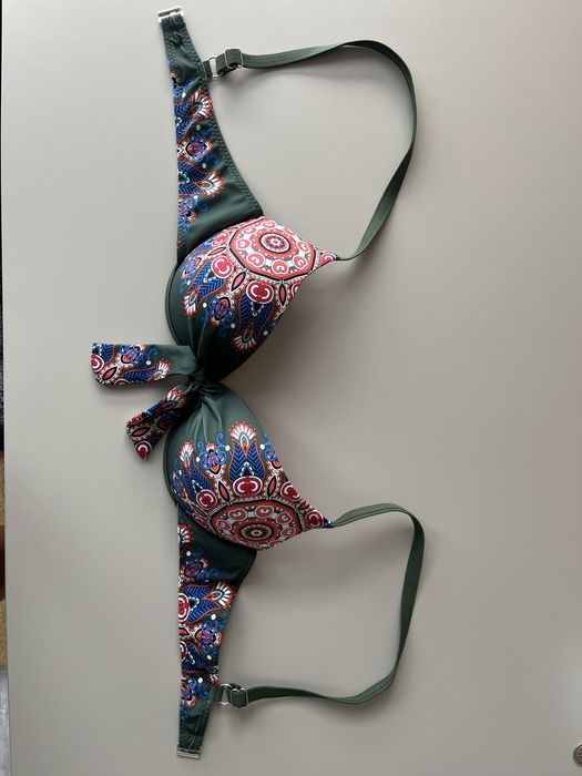 Горнище на бански