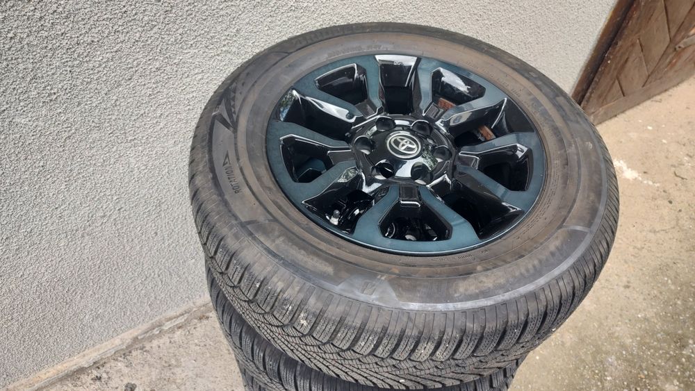 Vând jante originale Toyota Hilux265/65/17 și 265/60/18