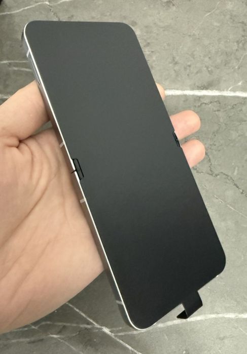 Samsung Galaxy Z Flip6/3.000 Ron *** ZFlip5/2.500 ron *** NOU *** 12GB RAM și 512GB spațiu memori