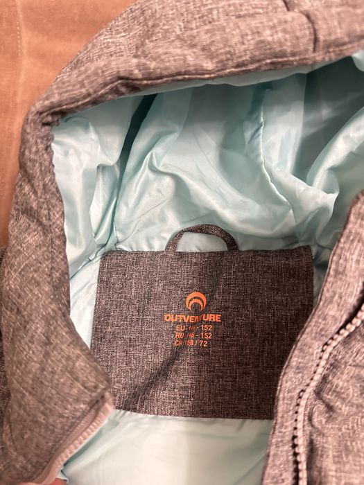 Пуховик на девочку 8-10 лет