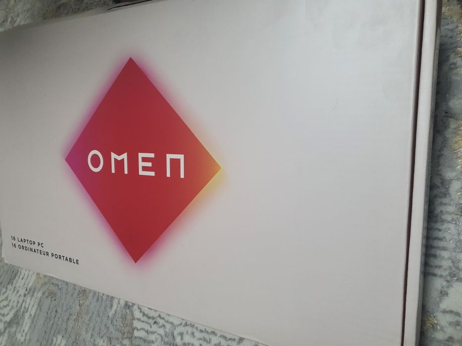 HP OMEN 16 / Core i7-13700HX / RTX 4060 8GB / RAM 16GB DDR5 / 240Hz