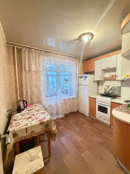 Продам  1 ком Дошкольник от собственника