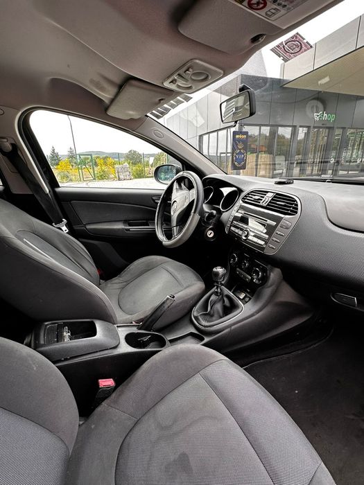 Vând Fiat bravo 1.4 benzina